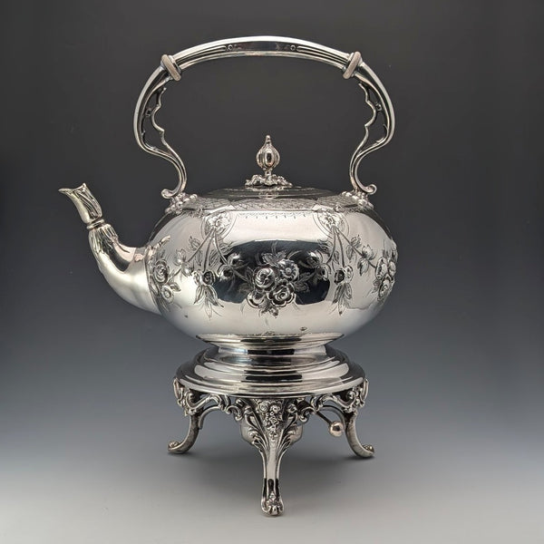 約 1900 年英國古董銀盤茶壺套裝,由 WW Harrison & Co. 製造。